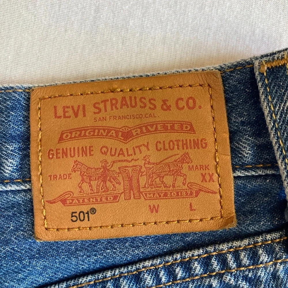 Levis Premium 501 Cut Off‎ Denim Shorts Women 26 Button Fly Big E